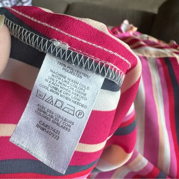 🦋 Loft Size L Pastel Summer Pinks Rainbow Stripes Sleeveless Blouse 🌈💕🎀 - Picture 8 of 8